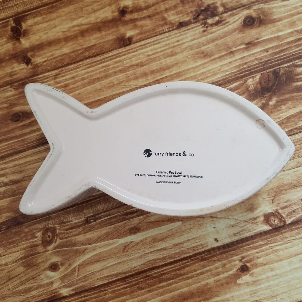 Furry Friends & Co Ceramic Cat Meow Fish Shaped Deep Cream Pet Bowl Water